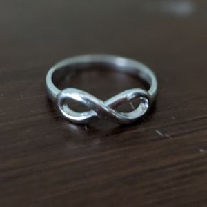 Infinity ring